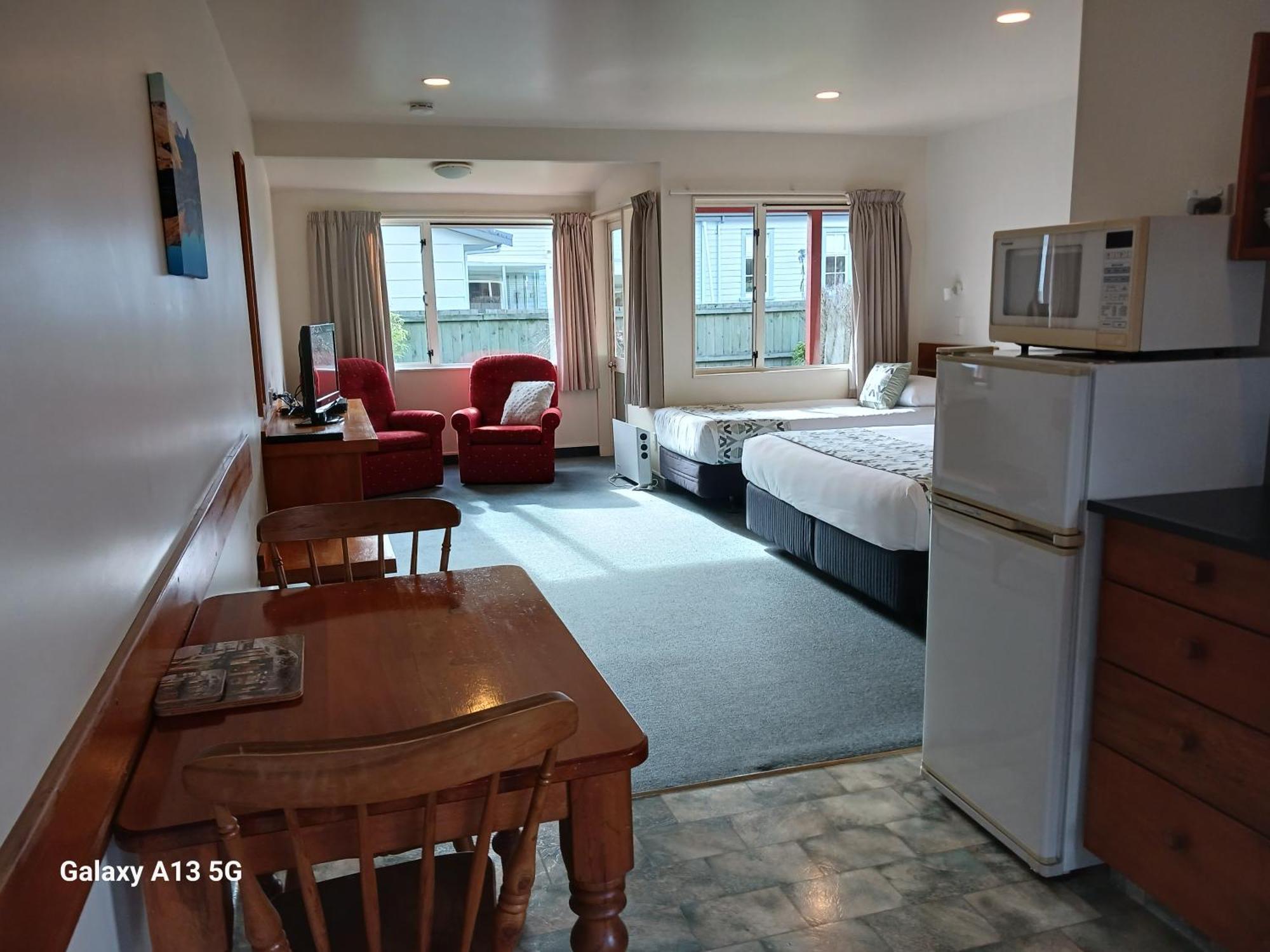 Anatoki Lodge Motel ทาคาคา ภายนอก รูปภาพ